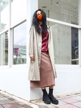 「アイテム（トレンチコート、シルバー系）」を使った、Amanさん（レディース・164cm）の秋コーディネート