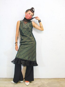 「VINTAGE（ヴィンテージ）のアイテム（ジャンパースカート）」を使った、Amanさん（レディース・164cm）の秋コーディネート