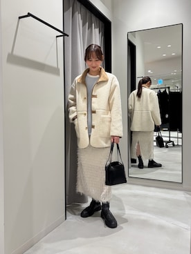 「アイテム（ムートンコート）」を使った、momokaさん（レディース・164cm）の冬コーディネート