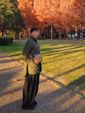 「アイテム（バッグ、グリーン系）」を使った、mさん（レディース・165cm）の秋コーディネート