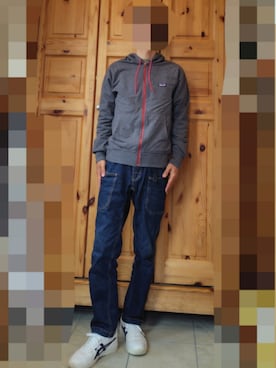 「アイテム（パーカー）」を使った、やんさかさん（メンズ・166cm）の春コーディネート