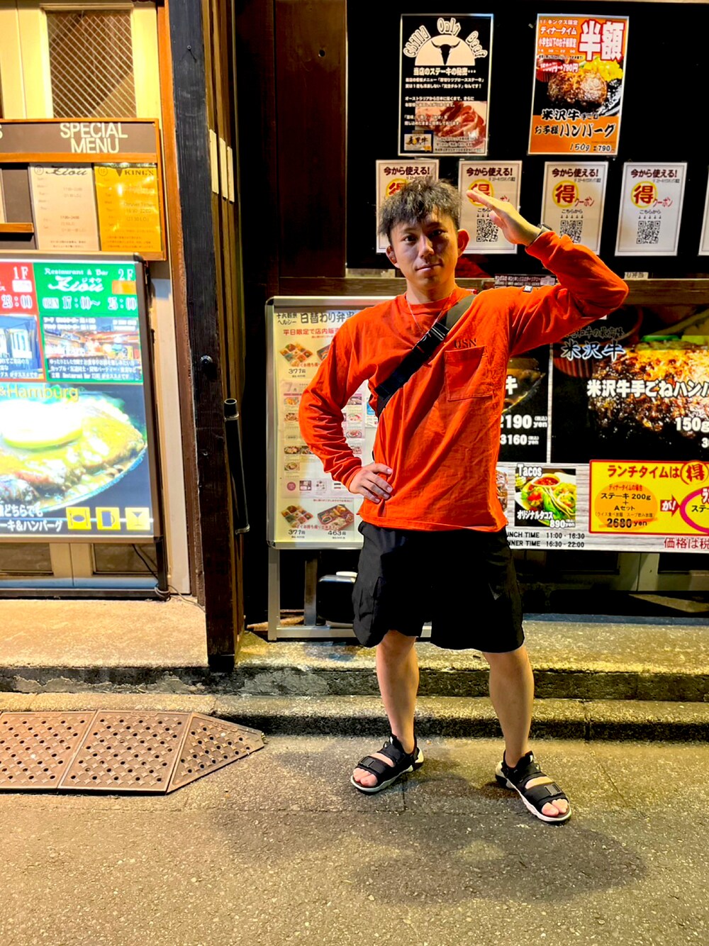 「NIKEのアイテム（サンダル、ブラック系）」を使った、Takuya Ioriさん（メンズ・166cm）の夏コーディネートの1枚目の写真