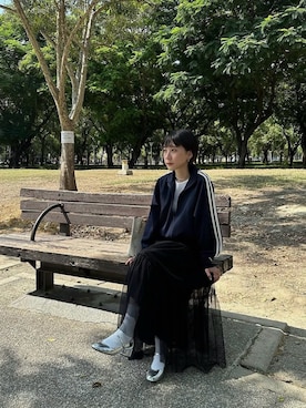 「Ray BEAMS（レイビームス）のチュール キリカエ ティアード スカート（スカート、ブラック系）」を使った、Joyyyy🧃さん（レディース・160cm）の夏コーディネート