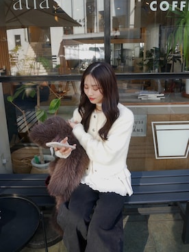 「アイテム（カーディガン/ボレロ）」を使った、おみくさん（レディース・163cm・20代）の冬コーディネート