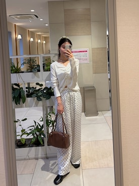 「mystic（ミスティック）のギャザーレースリブカーディガン（Tシャツ/カットソー、ホワイト系）」を使った、おみくさん（レディース・163cm）の春コーディネート