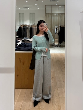 「アイテム（カーディガン/ボレロ）」を使った、おみくさん（レディース・163cm・20代）の冬コーディネート