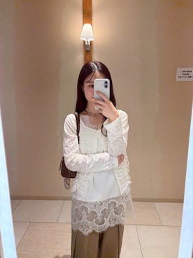 「mystic（ミスティック）のレースサテンキャミソール（シャツ/ブラウス、ホワイト系）」を使った、おみくさん（レディース・163cm）の春コーディネート