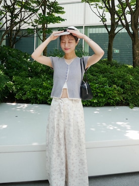 「mystic（ミスティック）のフラワータックパンツ（その他パンツ、ホワイト系）」を使った、おみくさん（レディース・163cm）の夏コーディネート