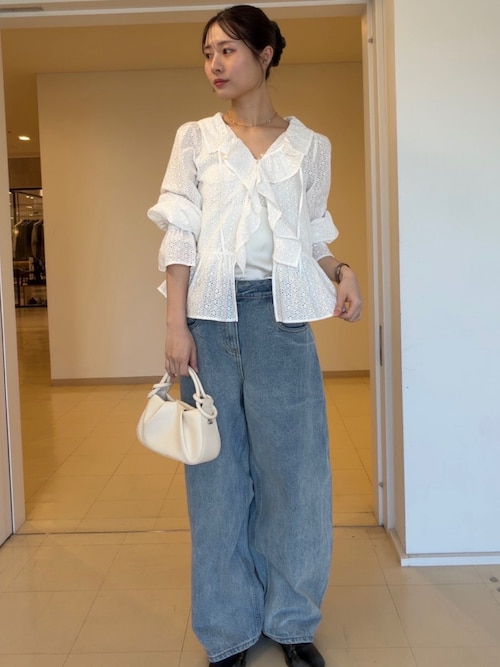 セール】【3色展開/羽織としても◎】フラワー刺繍フリルブラウス
