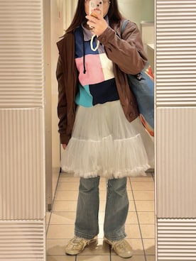 「Lee（リー）のアイテム（デニムパンツ）」を使った、およよさん（レディース・165cm）の冬コーディネート