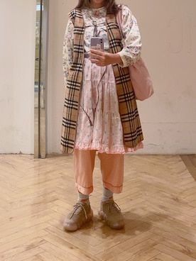 「Kiwanda（キワンダ）のアイテム」を使った、およよさん（レディース・165cm）の春コーディネート