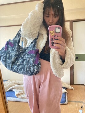 「EASEBLUE（イーズブルー）のアイテム（チノパンツ）」を使った、Dyune(デュネ)さん（レディース・161cm）の春コーディネート
