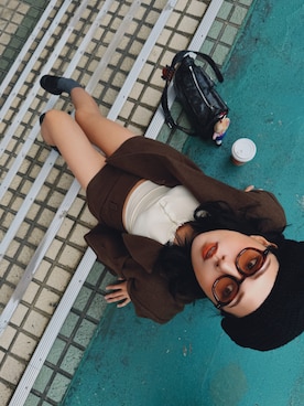 「アイテム（サングラス）」を使った、Ari_Kuoさん（レディース・172cm）の秋コーディネート