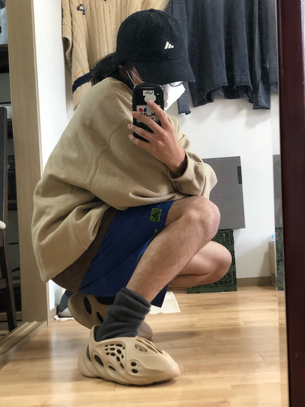 「usedのアイテム（スウェット、ベージュ系）」を使った、Yokoさん（メンズ・165cm）の秋コーディネートの1枚目の写真