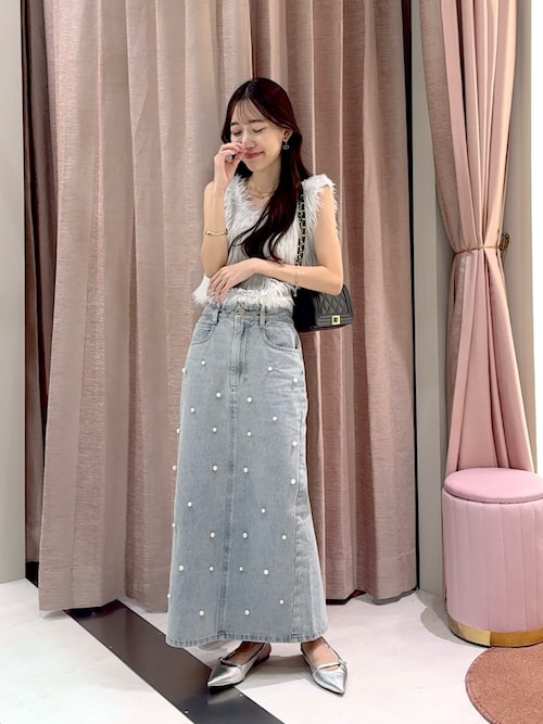 ラブティックボンボン ロングフェザー2WAYニット La boutique BonBon（ラブティックボンボン）の「ロングフェザー2WAY