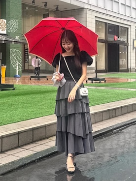 「La boutique BonBon（ラブティックボンボン）の【オフショル着用可能・最強愛されニット】フェイクファースリーブニット（ニット/セーター、ブラック系）」を使った、miki：）さん（レディース・158cm）の夏コーディネート