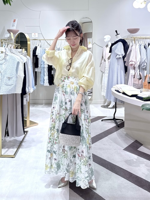 エンブロイダリーフラワープリントスカート（スカート）｜La boutique