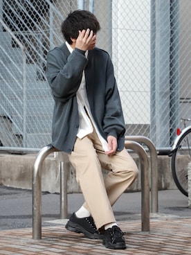 「JUNRED（ジュンレッド）のアイテム（カーディガン/ボレロ）」を使った、にっしーさん（メンズ・180cm）の冬コーディネート