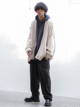 「shiki tokyo（シキトウキョウ）のアイテム（パンツ）」を使った、にっしーさん（メンズ・180cm）の秋コーディネート