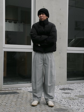 「アイテム（スウェットパンツ）」を使った、にっしーさん（メンズ・180cm）の冬コーディネート