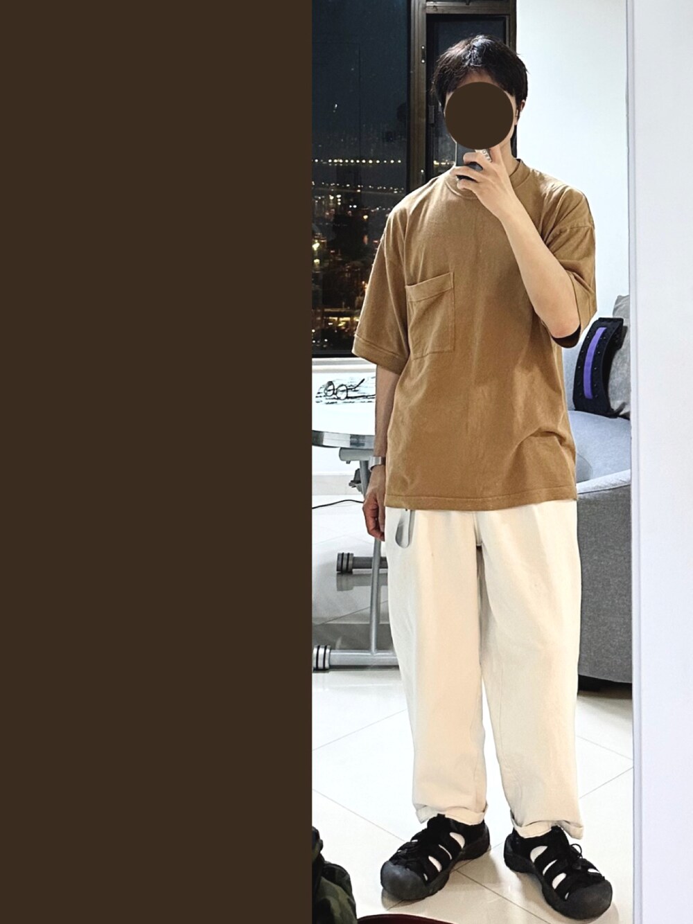 「夏コーデ、メンズコーデ、シンプル」｜「GUのアイテム（チノパンツ、ベージュ系）」を使った、J___collectさん（メンズ・172cm）の夏コーディネートの1枚目の写真
