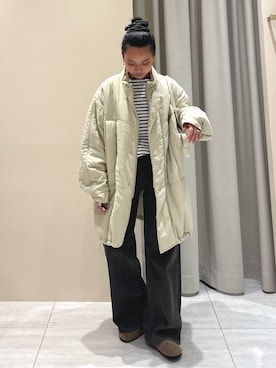 「NOMINE（ノミネ）の【展開店舗限定】モンスターパーカー（ミリタリージャケット、ホワイト系）」を使った、RUKAさん（レディース・160cm）の夏コーディネート