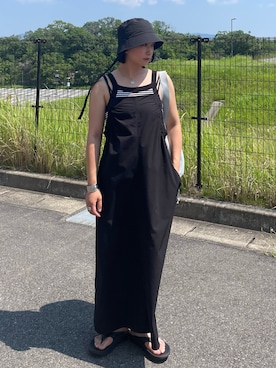 「ノースリーブ」｜「アイテム（ワンピース/ドレス、ブラック系）」を使った、RUKAさん（レディース・160cm）の夏コーディネート