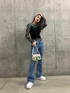 「アイテム（キャミソール、ブラック系）」を使った、ERINAさん（レディース・168cm）の春コーディネート