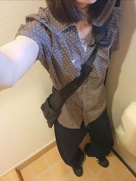 「アイテム（シャツ/ブラウス、ブラウン系）」を使った、ari。さん（レディース・161cm）の夏コーディネート