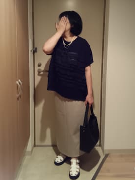 「ナロースカート」｜「アイテム（サンダル）」を使った、mochaさん（レディース・155cm）の秋コーディネート