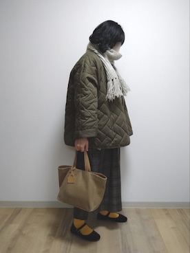 「シャツワンピ」｜「アイテム（ノーカラージャケット）」を使った、mochaさん（レディース・155cm）の冬コーディネート