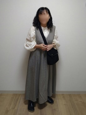 「BRADY」｜「アイテム（ジャンパースカート）」を使った、mochaさん（レディース・155cm）の秋コーディネート