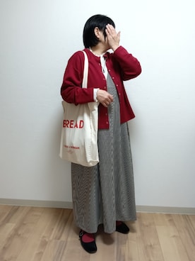「Honeys（ハニーズ）のアイテム（トップス）」を使った、mochaさん（レディース・155cm）の春コーディネート