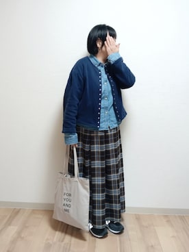 「アイテム（イヤリング）」を使った、mochaさん（レディース・155cm）の秋コーディネート