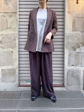 「EARIH（アーリ）のアイテム（パンツ）」を使った、T.yukikoさん（レディース・156cm）の秋コーディネート