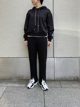 「MONCLER（モンクレール）のアイテム」を使った、T.yukikoさん（レディース・156cm）の秋コーディネート