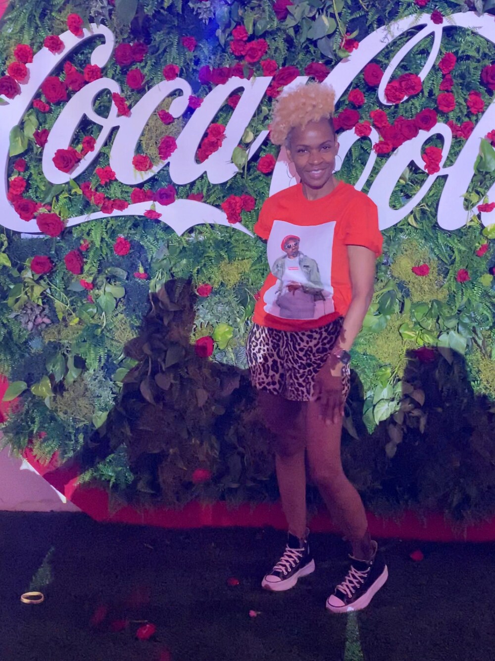 「summer、supreme、outfit、animal print、converse、festival、ootd、STYLE、fashion、fashionista」｜「CONVERSEのアイテム（スニーカー、ブラック系）」を使った、Fonda Johnsonさん（レディース・163cm）の夏コーディネートの1枚目の写真