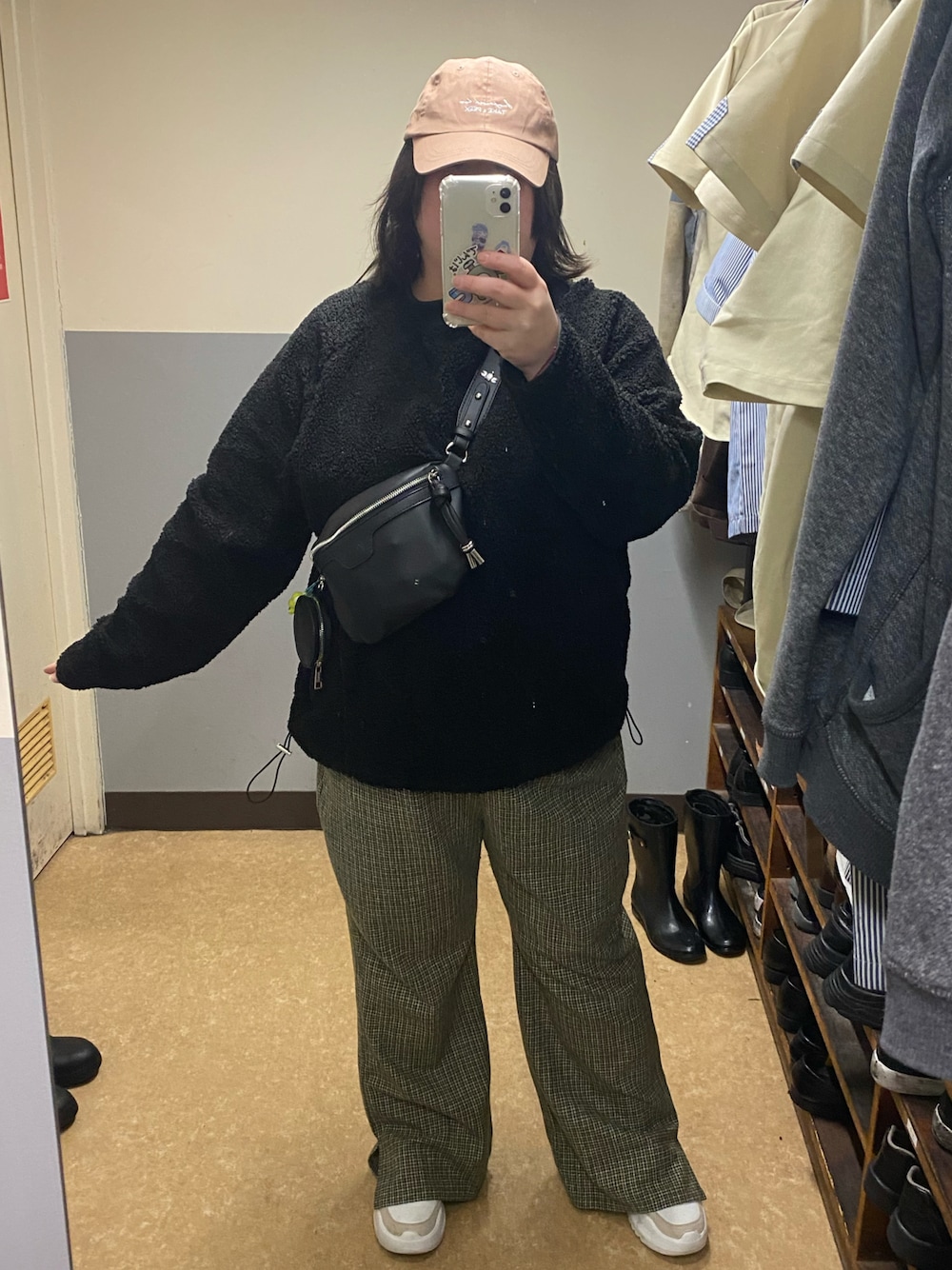 ユウページ JEANASIS（ジーナシス）の「ボアパイピングBIGプルオーバー