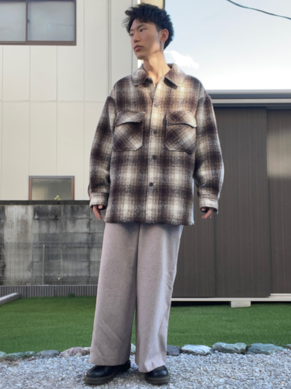 「GU、Dr.Martens、ジーユー、ドクターマーチン、GUコーデ、冬コーデ、秋のコーデ、秋冬コーデ、ゆるコーデ、シンプルコーデ、ブラウンコーデ、チェックシャツ、CPOジャケット、ワイドパンツ、年末WEAR感謝祭」｜「Dr. MartensのDr.Martens ドクターマーチン 1461Z 3EYE GIBSON SHOE 3ホール ギブソン シューズ 11838002 BLACK（ブーツ、ブラック系）」を使った、おたけさん（メンズ・174cm）の冬コーディネートの1枚目の写真