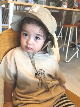 「韓国服のアイテム（Tシャツ/カットソー、ベージュ系）」を使った、nagiさん（キッズ）の春コーディネート