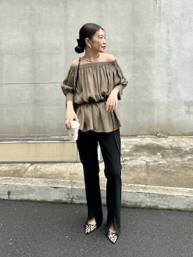「アイテム（スラックス）」を使った、あさのさん（レディース・160cm・30代）の夏コーディネート