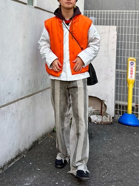 「Banana Republic（バナナリパブリック）のアイテム（ベスト、オレンジ系）」を使った、tsukasa さん（メンズ・165cm）の秋コーディネート