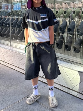 「VINTAGE（ヴィンテージ）のアイテム（Tシャツ/カットソー、ブラック系）」を使った、tsukasa さん（メンズ・165cm）の春コーディネート
