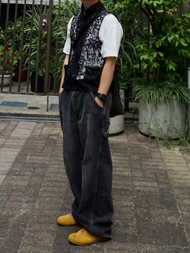 「VINTAGE（ヴィンテージ）のアイテム（ベスト、ブラック系）」を使った、tsukasa さん（メンズ・165cm）の春コーディネート