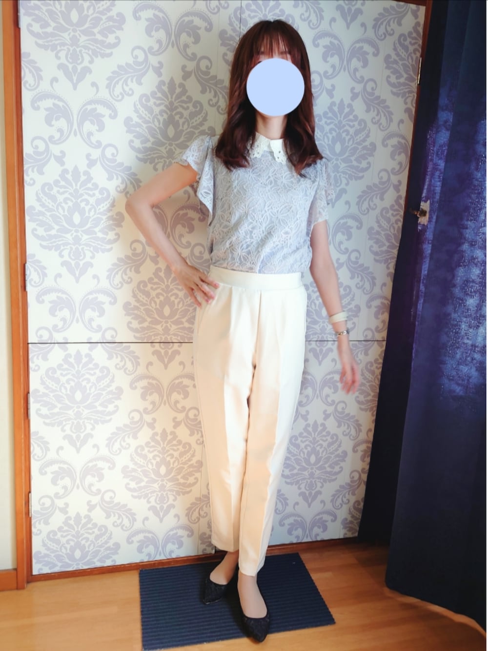 カットワーク刺繍襟×レース切り替えバイカラーブラウス　オフホワイト カットワーク刺繍襟×レース切り替えバイカラーブラウスを使った
