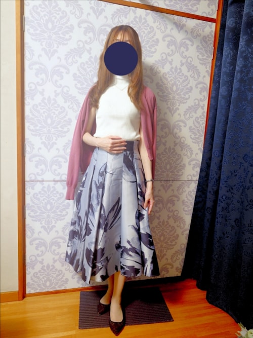 Apuweiser-riche（アプワイザーリッシェ）の「大花ジャガード