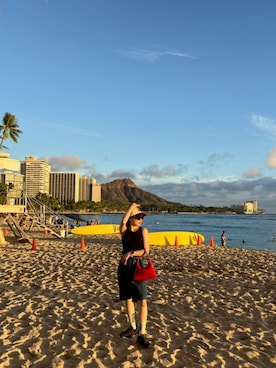 「アイテム（タンクトップ）」を使った、Hinaさん（レディース・156cm）の秋コーディネート