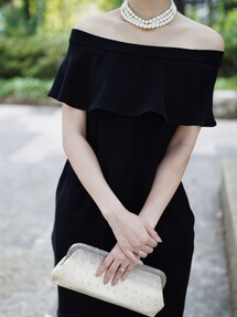 未使用タグ付✨定価5.9 22ssヨーコチャン オフショルダー フリル 希少 未使用タグ付✨定価5.9 22ssヨーコチャン オフショルダー フリル