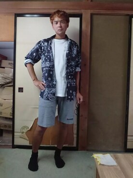 「abcd（ナシ）のアイテム（トップス）」を使った、わっきいさん（メンズ・172cm）の秋コーディネート