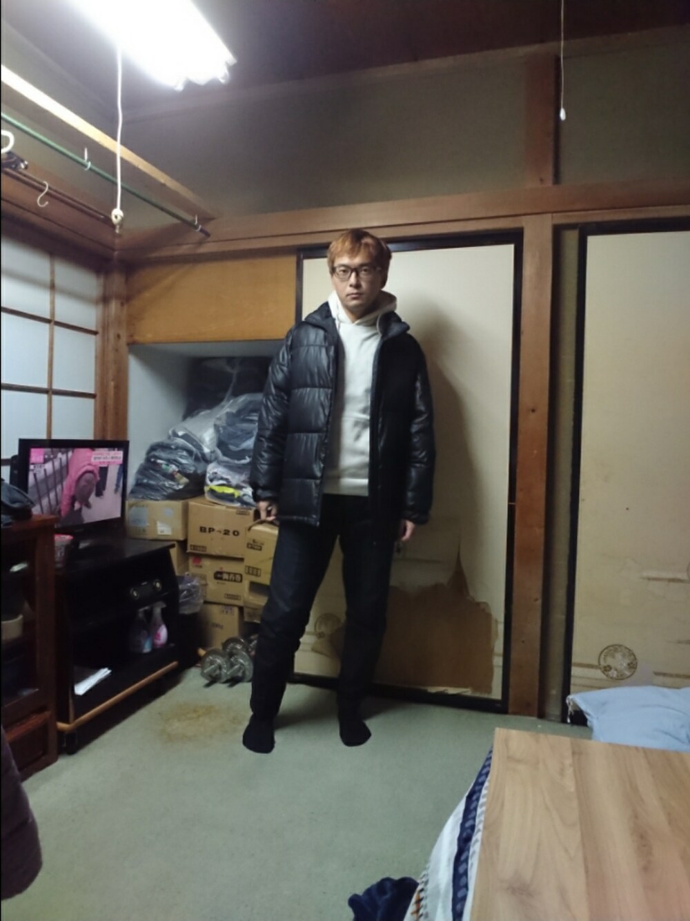 「わっきーコーデ、新星WEARISTAにエントリー、おしゃれさんと繋がりたい」｜「しまむらのアイテム（ダウンジャケット/コート、ブラック系）」を使った、BOKUWAKKIさん（メンズ・172cm）の冬コーディネートの1枚目の写真